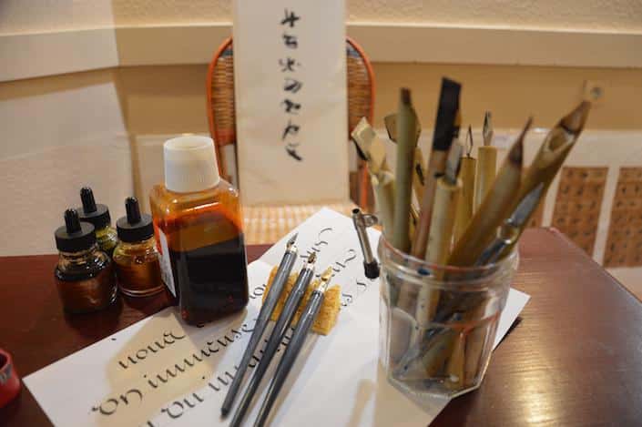 atelier matériel de calligraphie